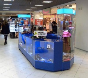 Торговый остров для одежды