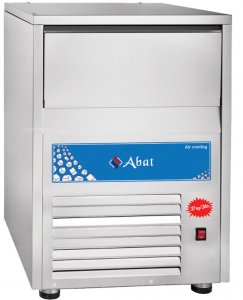 Льдогенератор кубикового льда ЧУВАШТОРГТЕХНИКА ЛГ-37/15К-02, 37 кг/сутки, воздушное охлаждение, 40 кубиков (18 г) за цикл, бункер на 15 кг, 500х588х720 мм, 0,92 кВт, 230 В