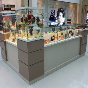 Торговый остров для продажи шоколада