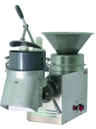 Машина кухонная универсальная ТоргМаш (г.Пермь) УКМ-11 (Машина овощерезательно-протирочная ОМ-300)